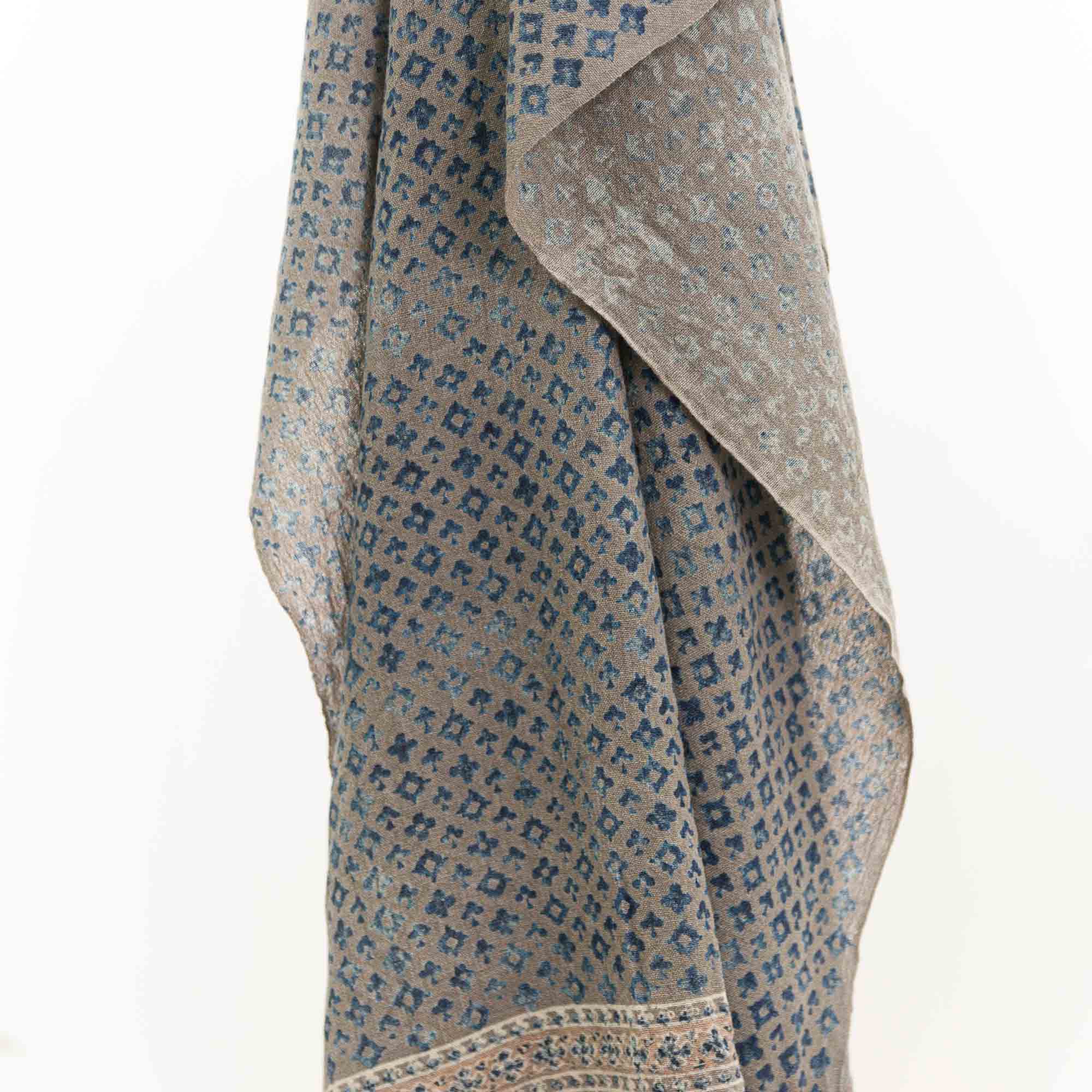 ajrakh shawl