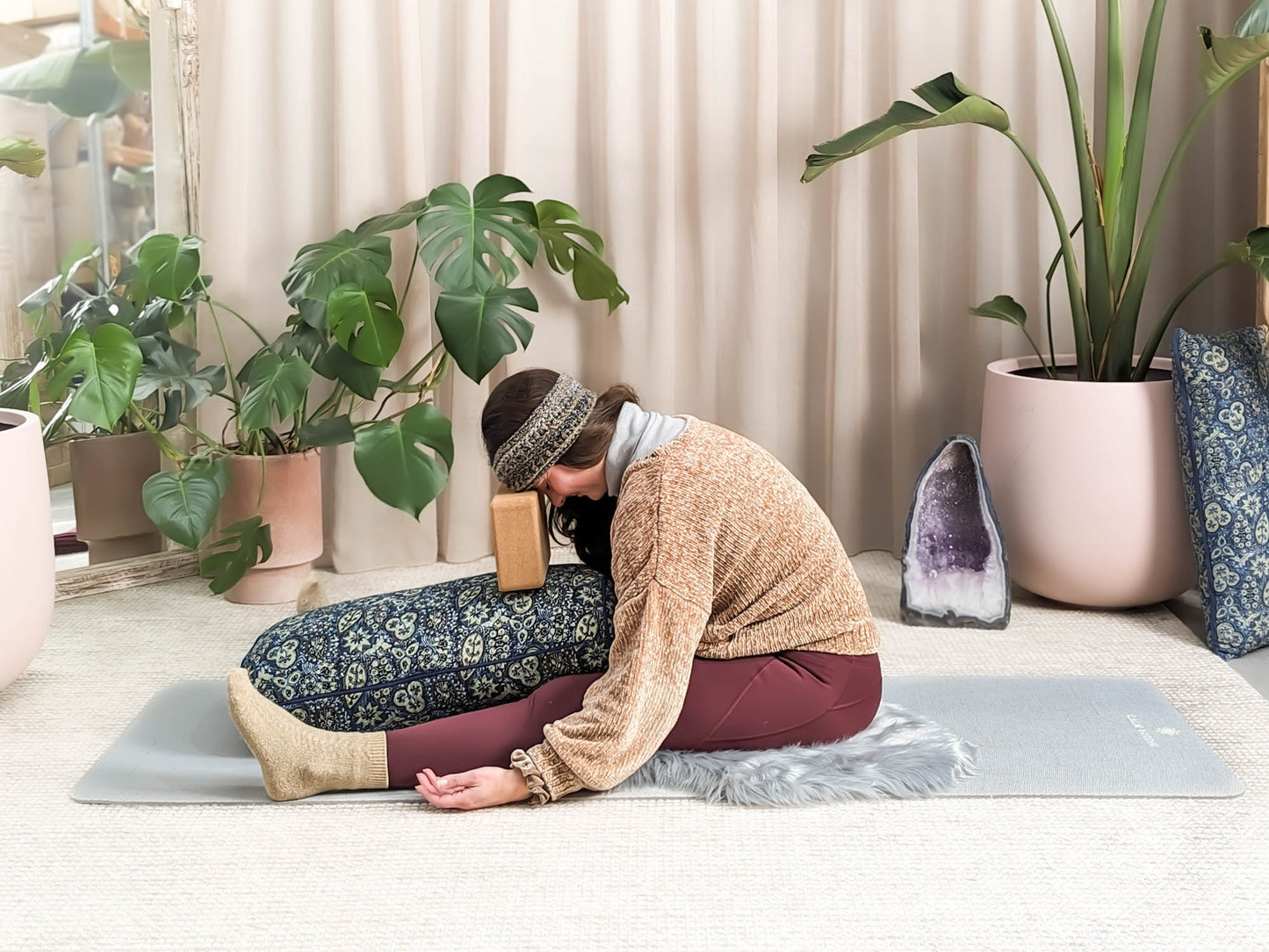 Full Moon Yin Yoga