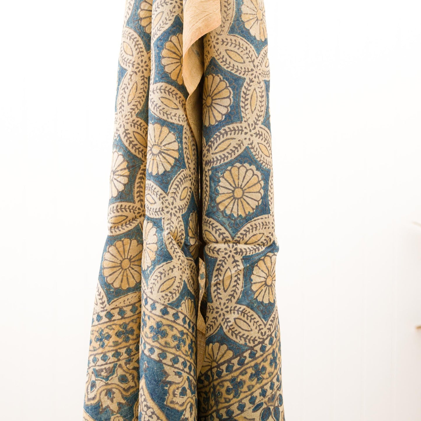 Dhavdi Flower Wild Silk Natural Dye Scarf Gifts, Scarves -xo
